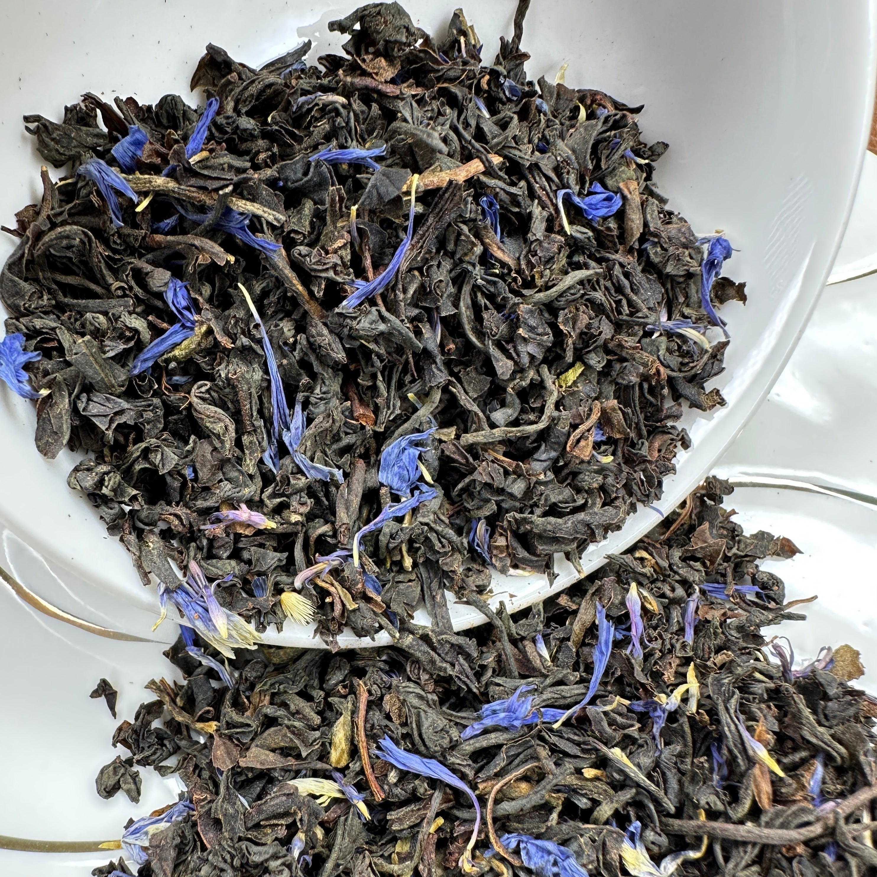 Earl Grey Silk, Cream Earl Grey, Bergamot, Loose Leaf Tea, spilling