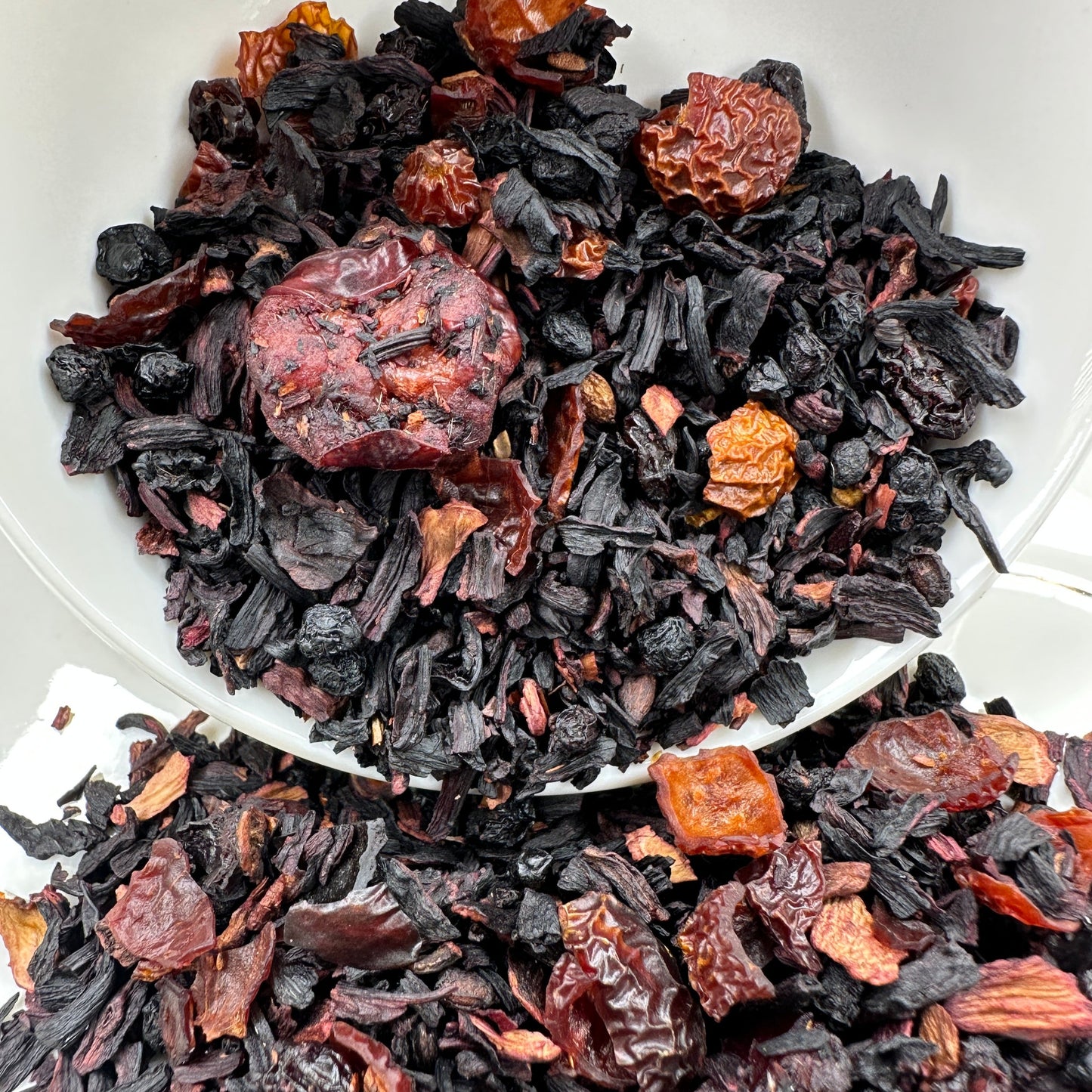 Scarlet Bliss, Berry Tea, Rooibos, hibiscus, Currant, Cranberry, Tisane, Spilling